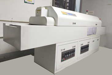 Reflow soldering machine